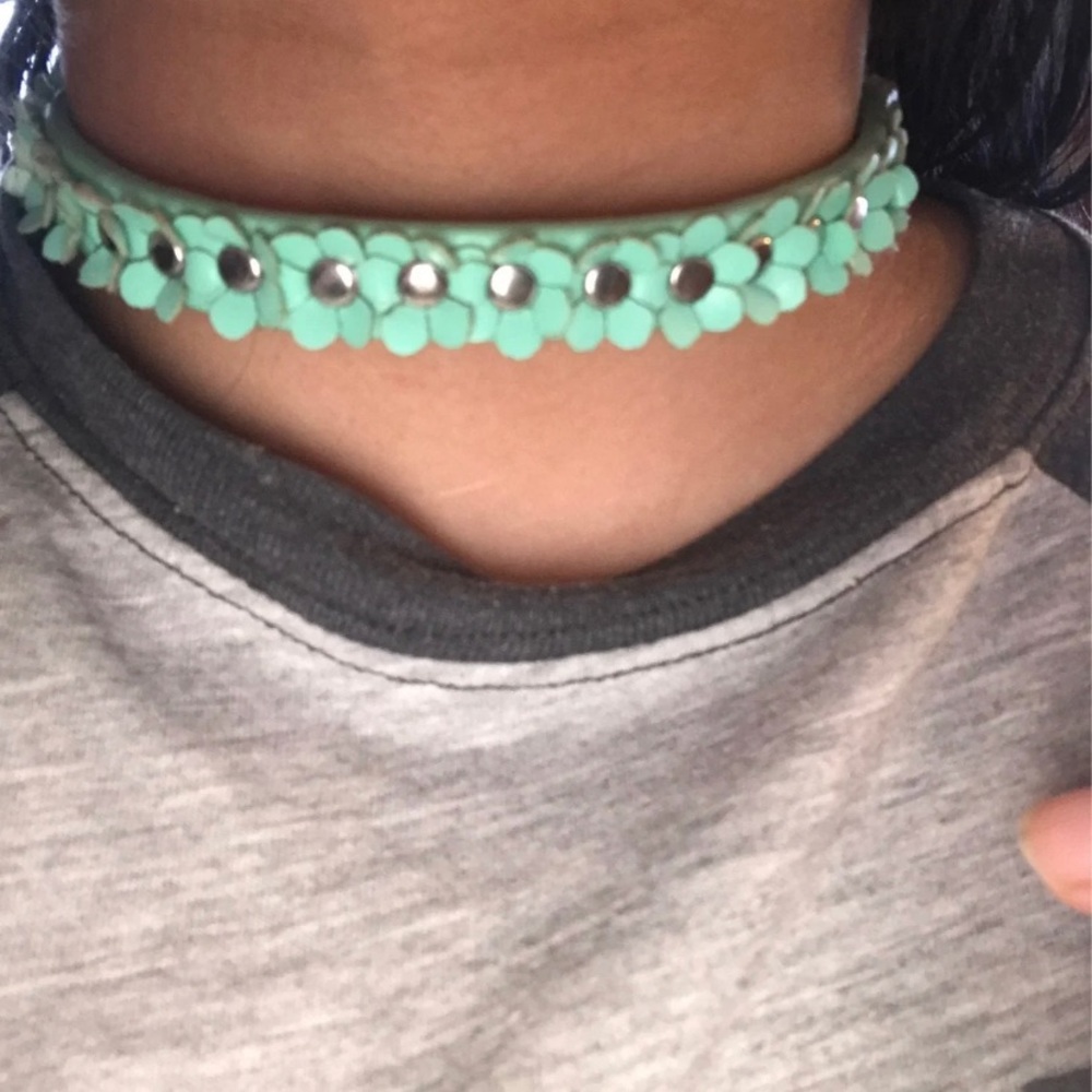 Mint green flower Choker